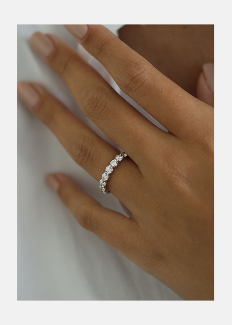 Aruba round brilliant diamond eternity band